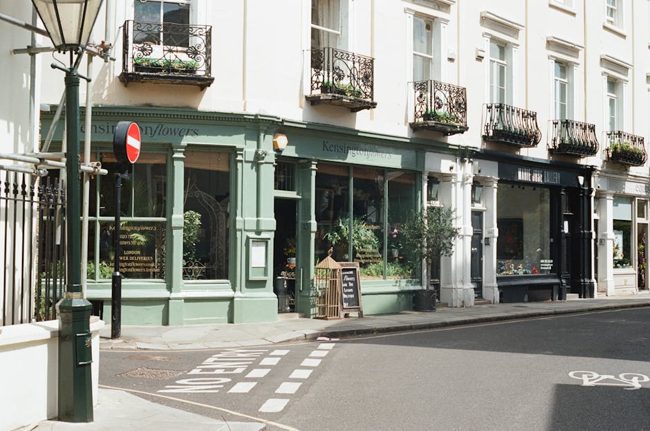 https://chelseaflorist.co.uk/blog/sloane-square-flower-delivery-options-and-nearby-shops/
